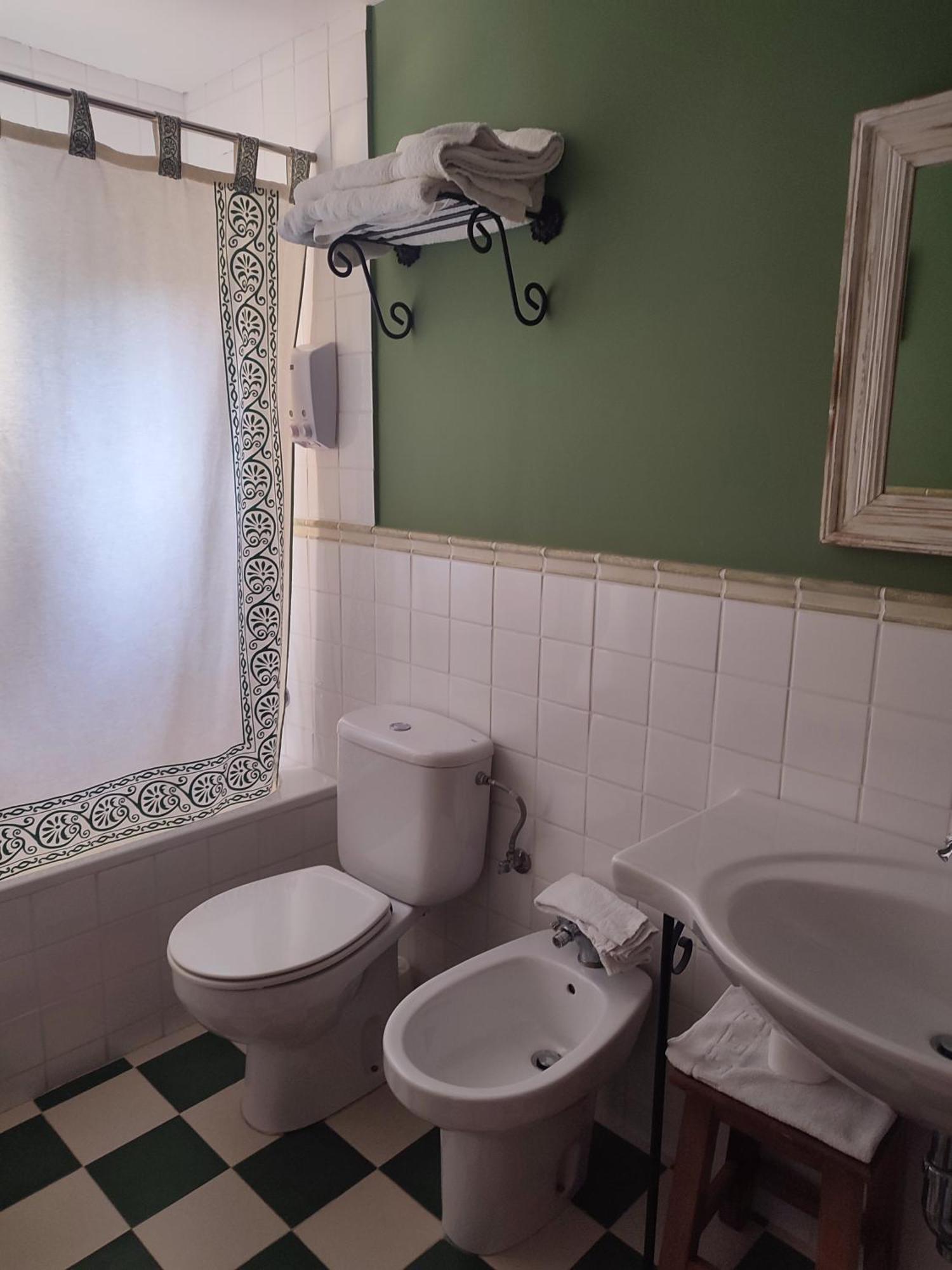 El Sester Bed and Breakfast Torremanzanas Kamer foto
