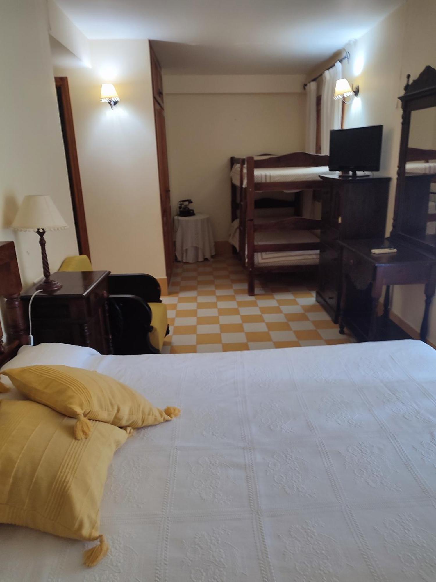 El Sester Bed and Breakfast Torremanzanas Kamer foto